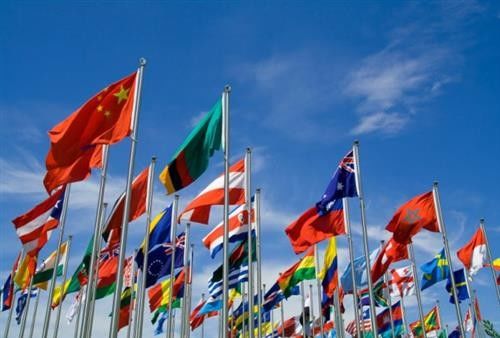 วิปริตถักผ้าพิมพ์แบบกำหนดเองวัสดุโพลีเอสเตอร์ 100% สำหรับปกตาราง