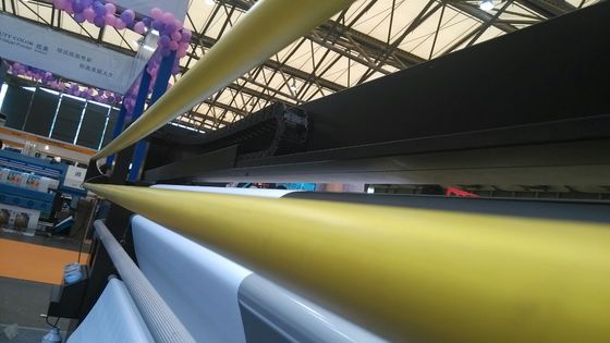 แสดงการทำเครื่องการพิมพ์ผ้าระเหิดหัวพิมพ์ DX7 คู่