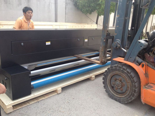 รูปแบบขนาดใหญ่ Muticolor ม้วนไปม้วนเครื่องทำความร้อนสิ่งทอดิจิตอลทำงานร่วมกับเครื่องพิมพ์