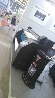 เครื่องพิมพ์สิ่งทอหมึกสีสำหรับการพิมพ์วัสดุผ้าฝ้าย / ผ้าไหม