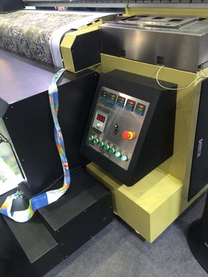 เครื่องการพิมพ์ระเหิด 4 หัว Epson DX7 สำหรับการทำธงต่างๆ