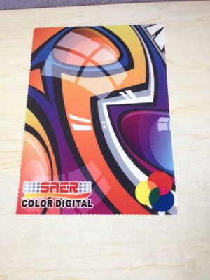 ผ้าพิมพ์ดิจิตอลในร่มและกลางแจ้งที่มีผ้าถักกว้าง 3.2m